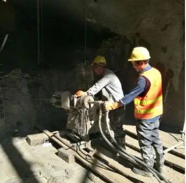 武强水下抗分散灌浆料特点 水下不分散注浆料介绍